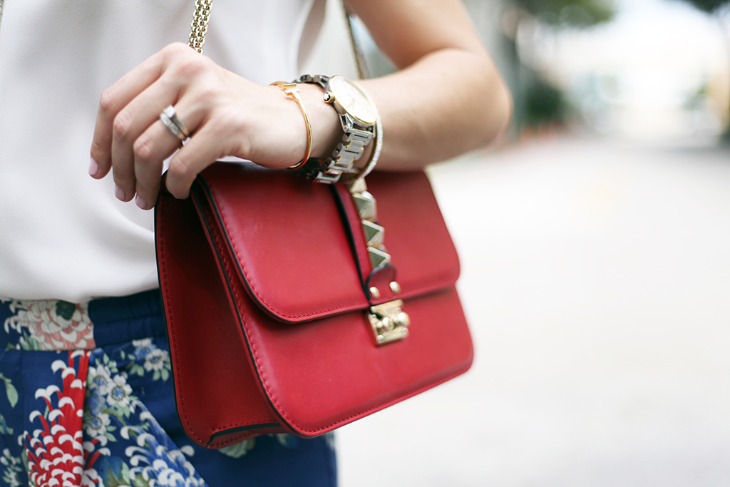 Blame it on Mei Miami Fashion Blogger Fall 2015 Bvlgari sunglasses Zara Floral Pants Henri Bendel Necklace Ring Tiffany Bracelet Valentino Rockstud Handbag Dolce Vita Sandals