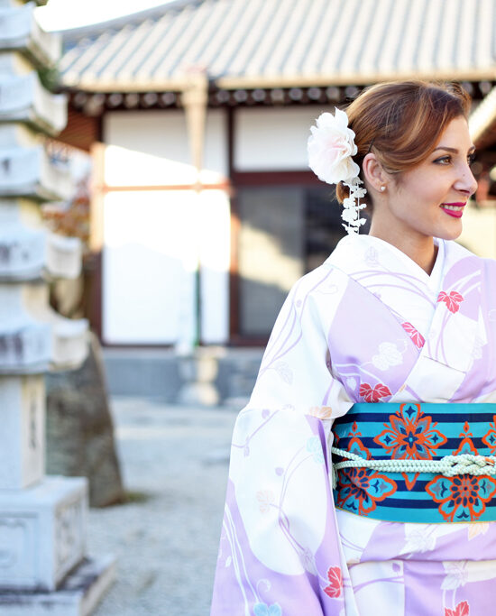 Blame-it-on-Mei-Miami-Fashion-Travel-Blogger-Japanese-Kimono-Traditional-Outfit-Kyoto-Japan-Colorful-Arashiyama-Bamboo-Grove