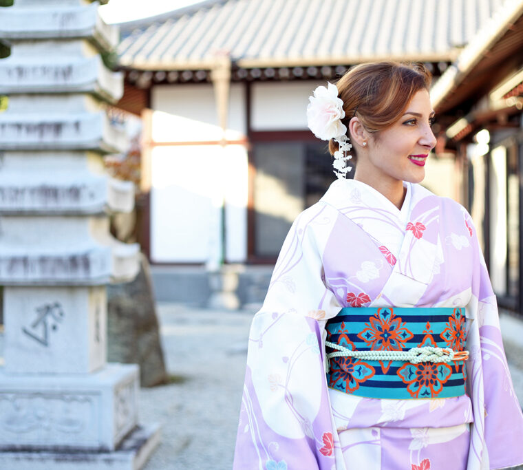 Blame-it-on-Mei-Miami-Fashion-Travel-Blogger-Japanese-Kimono-Traditional-Outfit-Kyoto-Japan-Colorful-Arashiyama-Bamboo-Grove