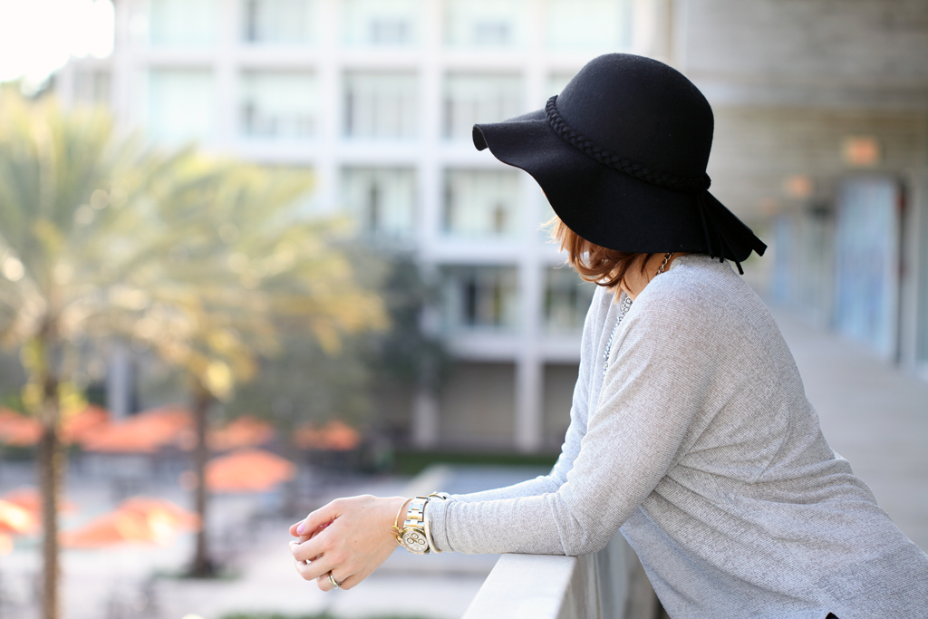 3-2-16-Blame-it-on-Mei-Miami-Fashion-Blogger-2016-Winter-Gray-Grey-Sweater-Mirina-Max-Statement-Necklace-Prada-Saffiano-Lux-Tote-Handbag-Lace-Up-Sandals-Coated-Jeans-Floppy-Hat