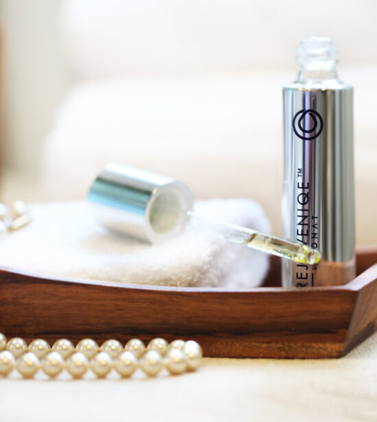 Blame-it-on-Mei-Miami-Fashion-Beauty-Blogger-2016-Summer-Glowing-Skin-MONAT-Rejuveniqe-Oil-Intense-Natural-Paraben-Free-Moisturizer-for-Hair-Skin-Cuticles