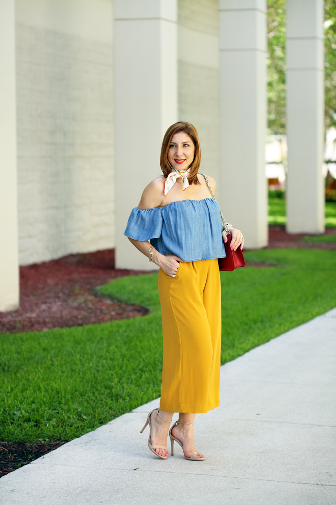 Blame-it-on-Mei-Miami-Fashion-Blogger-2016-Spring-Look-Summer-Casual-Outfit-Chambra-Off-The-Shoulder-How-To-Wear-Neck-Scarf-Valentino-Rockstud-Crossbody-Culottes