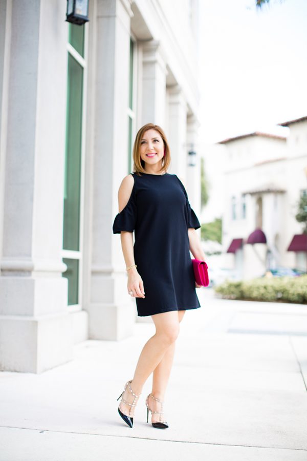 Blame-it-on-Mei-Miami-Fashion-Blogger-2016-Black-Cold-Shoulder-Dress-Classy-Look-Elegant-Wedding-Outfit-YSL-Fuschia-Clutch-Valentino-Rockstuds-Sandals-
