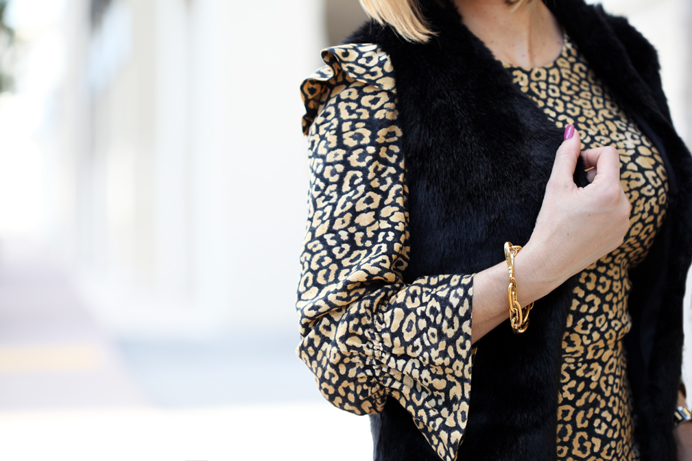 Blame-it-on-Mei-Miami-Fashion-Blogger-2016-Thanksgiving Outfit-Look-Holiday-Outfit-Animal-Print-Dress-Faux-Fur-Vest-Louboutin-Iriza-Patent-YSL-Velvet-Clutch-Chandelier-Earrrings
