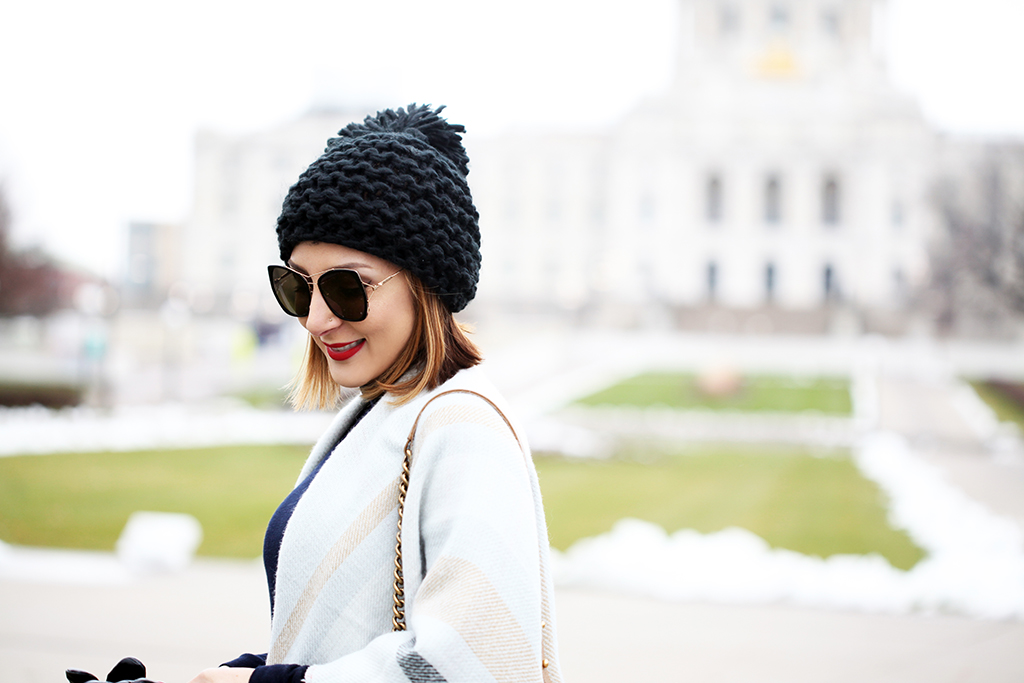Blame-it-on-Mei-Miami-Fashion-Travel-Blogger-2016-Winter-Fall-Look-Poncho-Gray-Cape-Pom-Pom-Beanie-Black-Over-The-Knee-Boots-Chanel-Boy-Minneapolis-State-Capitol