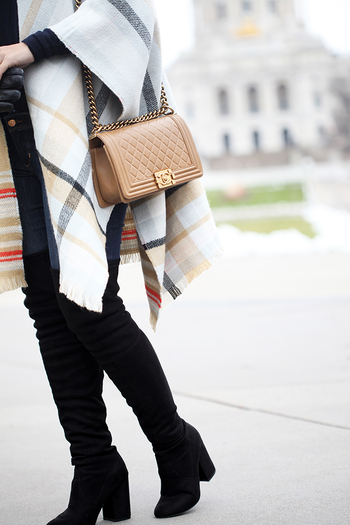 Blame-it-on-Mei-Miami-Fashion-Travel-Blogger-2016-Winter-Fall-Look-Poncho-Gray-Cape-Pom-Pom-Beanie-Black-Over-The-Knee-Boots-Chanel-Boy-Minneapolis-State-Capitol