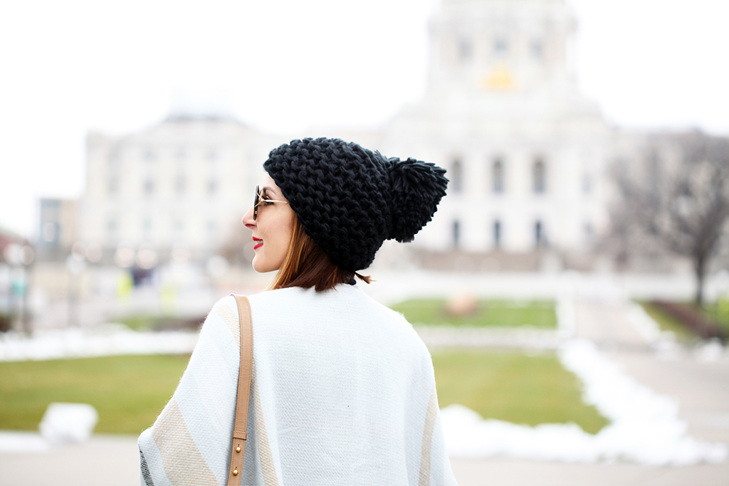 Blame-it-on-Mei-Miami-Fashion-Travel-Blogger-2016-Winter-Fall-Look-Poncho-Gray-Cape-Pom-Pom-Beanie-Black-Over-The-Knee-Boots-Chanel-Boy-Minneapolis-State-Capitol