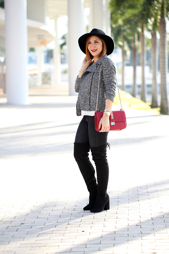 Blame-it-on-Mei-Miami-Fashion-Blogger-2017-Casual-Outfit-Fall-Look-Knit-Moto-Jacket-Steve-Madden-Norri-OTK-Boots-Valentino-Rockstud-Red-Handbag