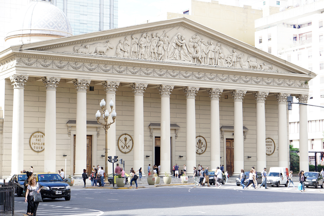 Blame-it-on-Mei-Miami-Fashion-Travel-Blogger-Argentina-Buenos-Aires-Catedral-Metropolitana-Plaza-Mayor travel vlog buenos aires