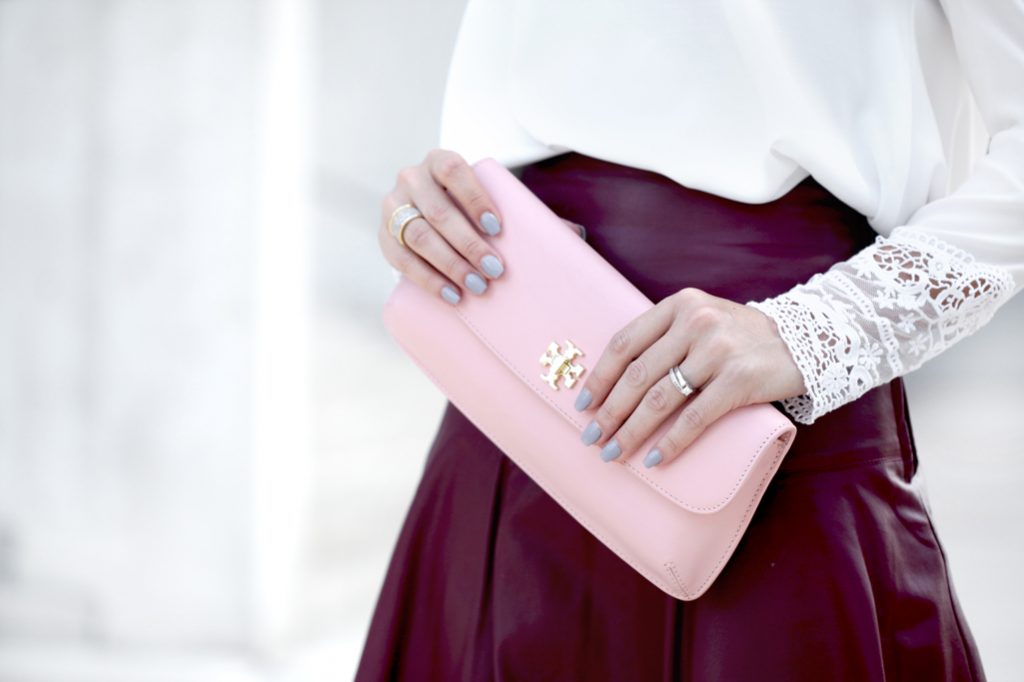 Blame-it-on-Mei-Miami-Fashion-Blogger-2017-Valentines-Day-Look-Date-Night-Outfit-White-Blouse-with-Burgundy-Maroon-Short-Skater-Skirts-Pink-Diana-Tory-Burch-Clutch-Tassel-Earrings