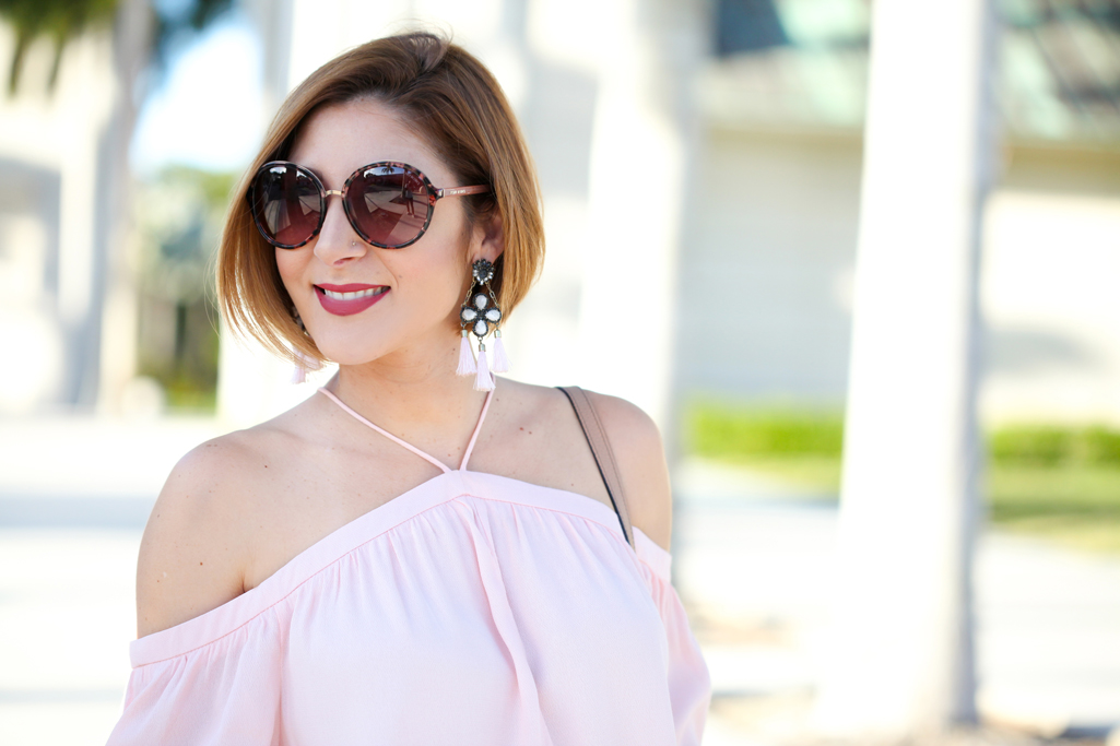 Blame it on Mei, @blameitonmei, Miami Fashion Blogger Halter Off The Shoulder Top, Flare Jeans, 70s Summer Look