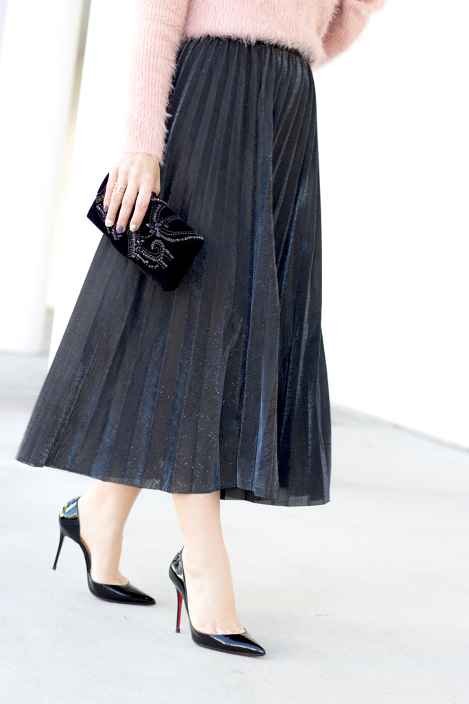 Blame it on Mei, @blameitonmei, Miami Fashion Blogger, Metallic Pleated Skirt