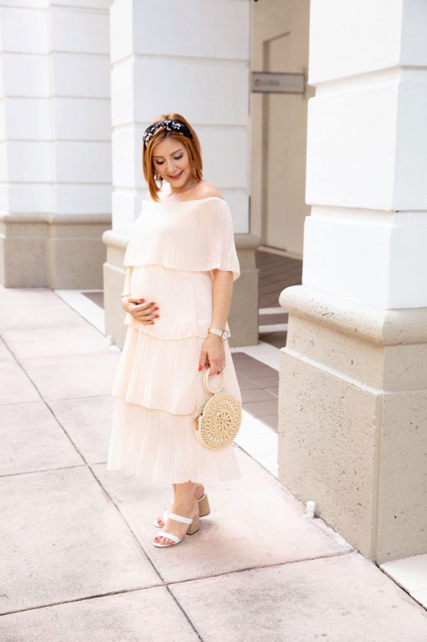Blame it on Mei, @blameitonmei, Miami Fashion Mom Blogger, best amazon dress, under $30, pregnant maternity look outfit 