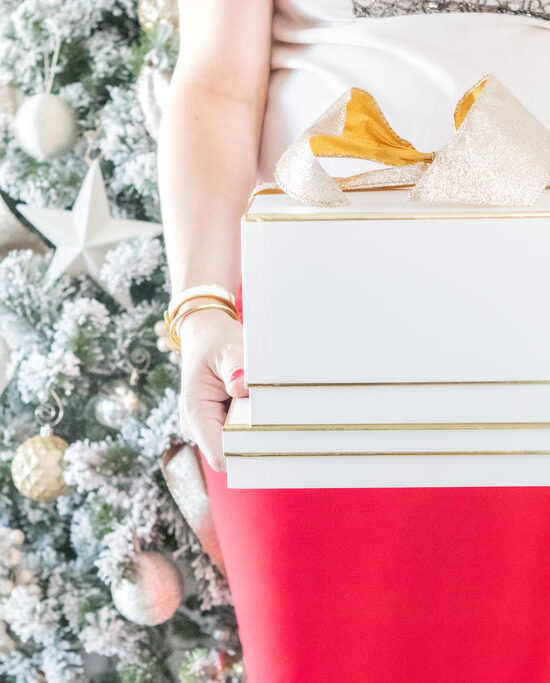 Blame it on Mei, @blameitonmei, Miami Fashion Mom Blogger, christmas holiday 2019 gift guide for beauty guru