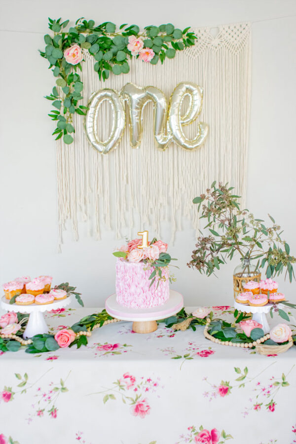 Blame it on Mei, @blameitonmei, Miami Lifestyle Mom Blogger, Vintage Boho Floral Birthday, Rose Garden Theme