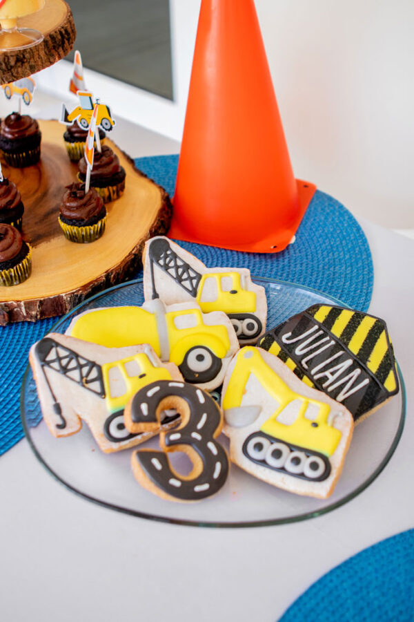 Blame it on Mei, @blameitonmei, Miami Lifestyle Mom Blogger, Construction Theme Birthday Idea