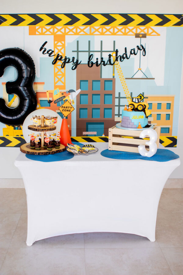 Blame it on Mei, @blameitonmei, Miami Lifestyle Mom Blogger, Construction Theme Birthday Idea
