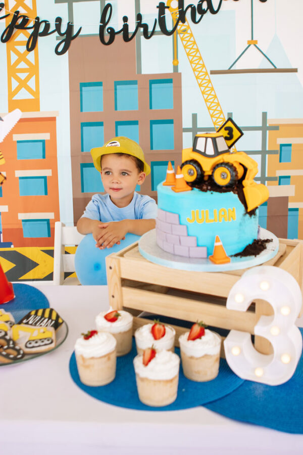 Blame it on Mei, @blameitonmei, Miami Lifestyle Mom Blogger, Construction Theme Birthday Idea